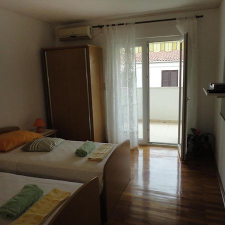 Guesthouse Iva Хвар Екстер'єр фото