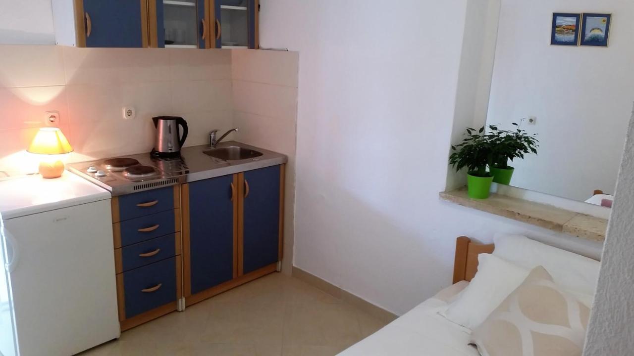 Guesthouse Iva Хвар Екстер'єр фото