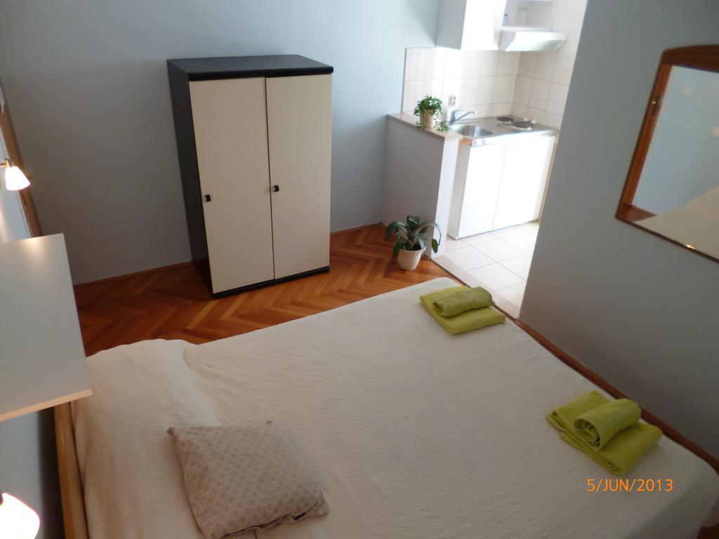 Guesthouse Iva Хвар Номер фото